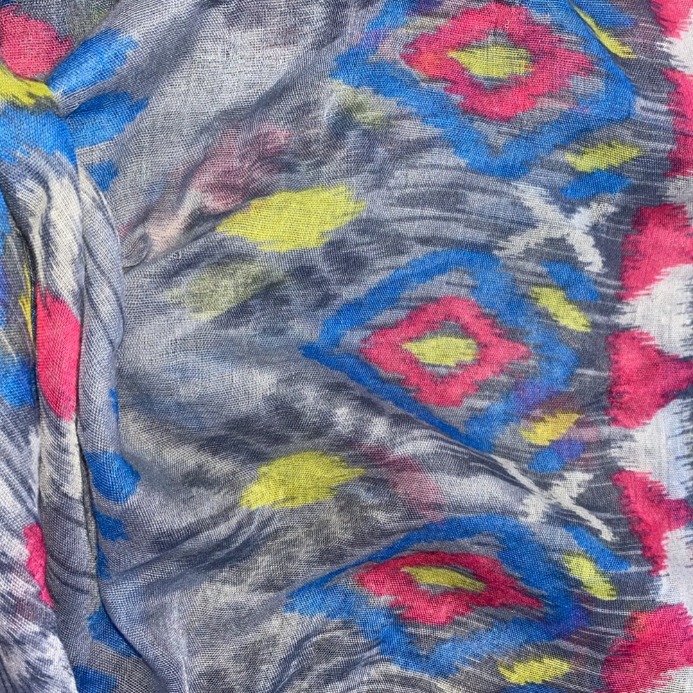 Abstract Infinity Scarf💙💕 - Picture 2 of 2